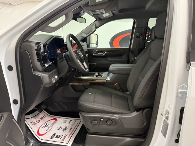New 2026 GMC Sierra 3500 SLE w/ SLE Convenience Package AWD/4WD image 9