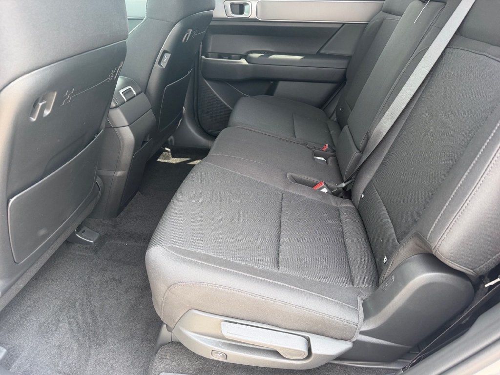 Used 2026 Hyundai Santa Fe SE AWD/4WD image 13