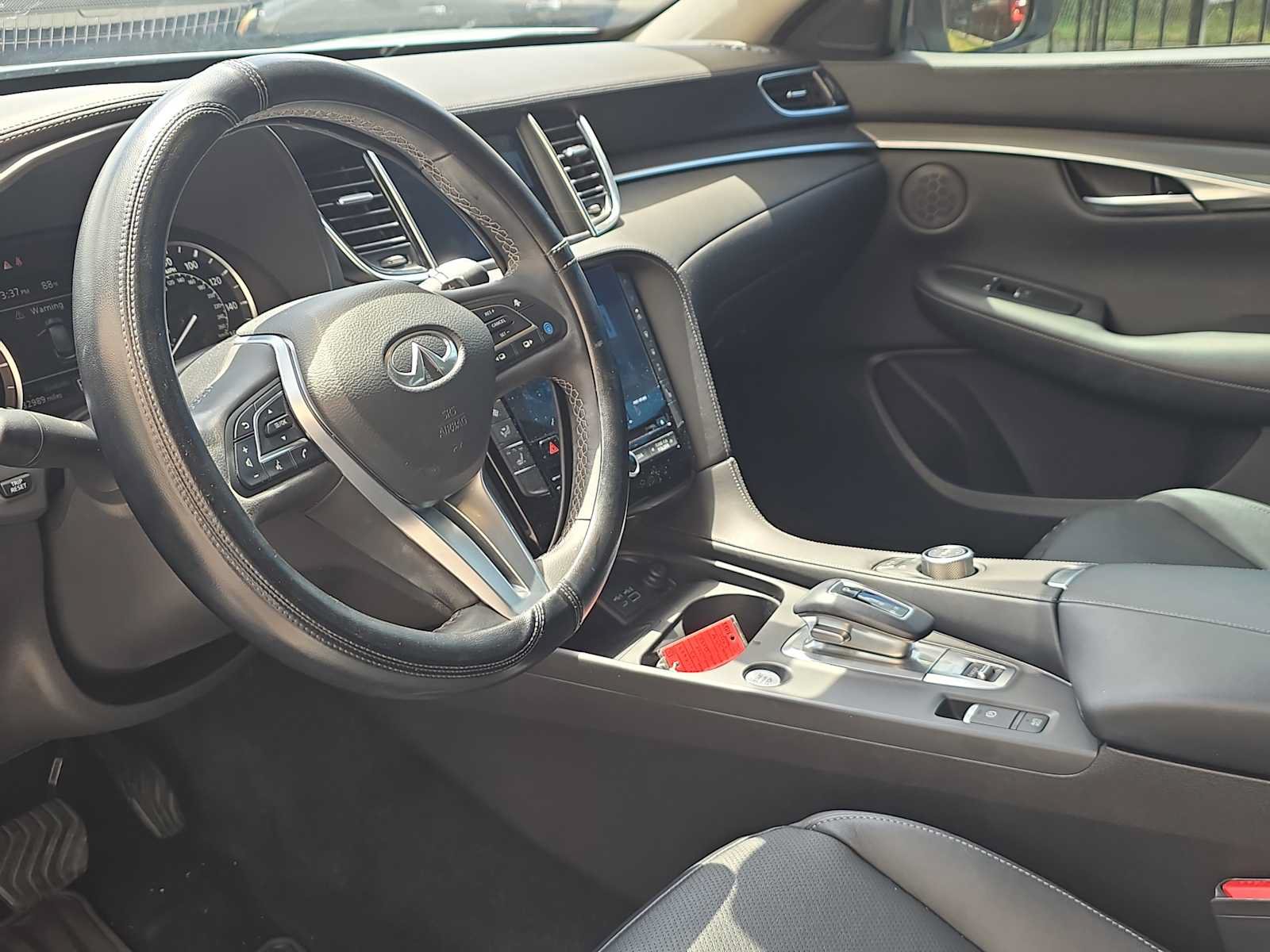 Used 2023 INFINITI QX50 Luxe FWD image 13
