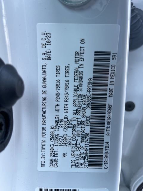 Used 2023 Toyota Tacoma SR image 31