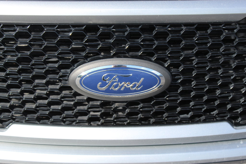 Used 2020 Ford F150 XL w/ Equipment Group 101A Mid AWD/4WD image 10