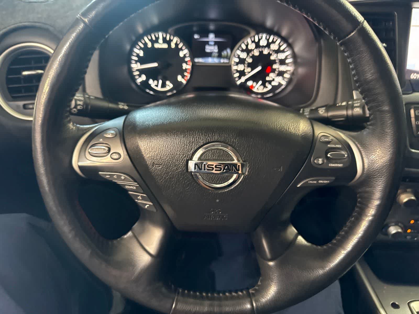 Used 2018 Nissan Pathfinder SL w/ Midnight Edition Package FWD image 22