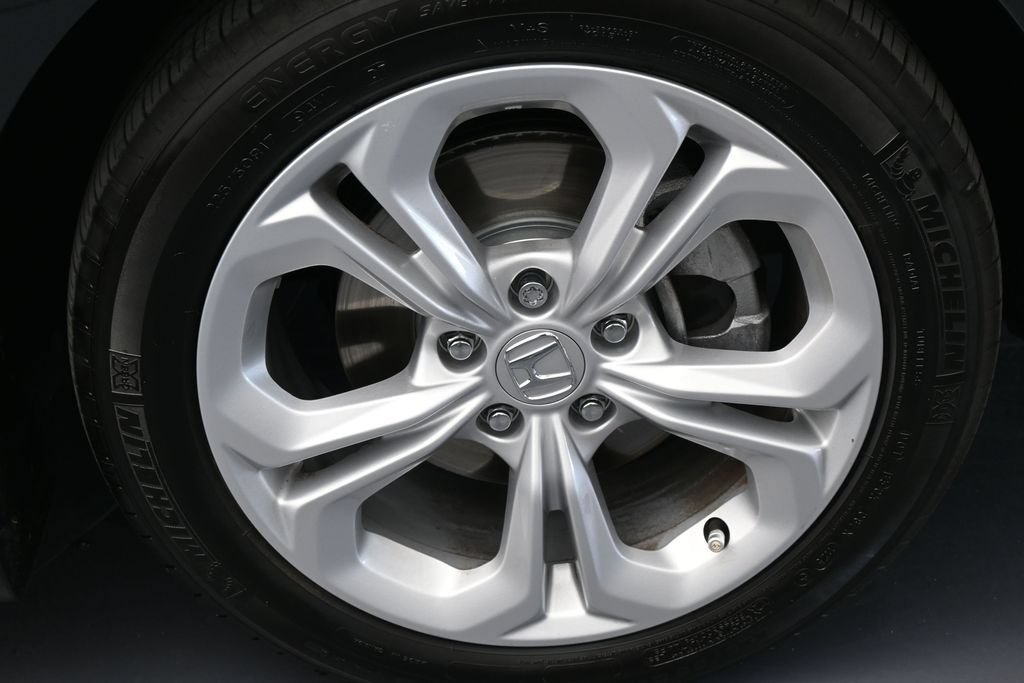 Used 2025 Honda Accord LX image 42