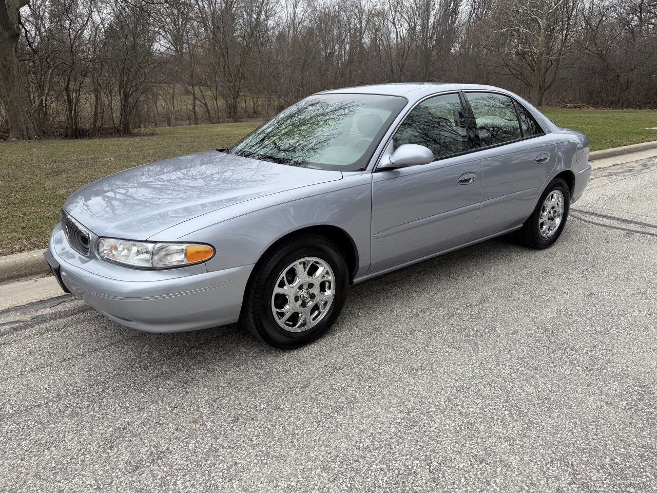 Used 2005 Buick Century Custom image 1
