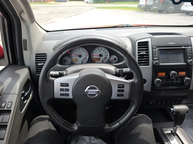 Used 2015 Nissan Frontier PRO-4X w/ Pro-4x Luxury Package AWD/4WD image 12