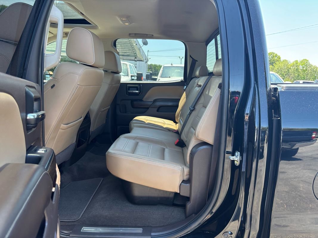 Used 2018 GMC Sierra 2500 Denali w/ Duramax Plus Package AWD/4WD image 22