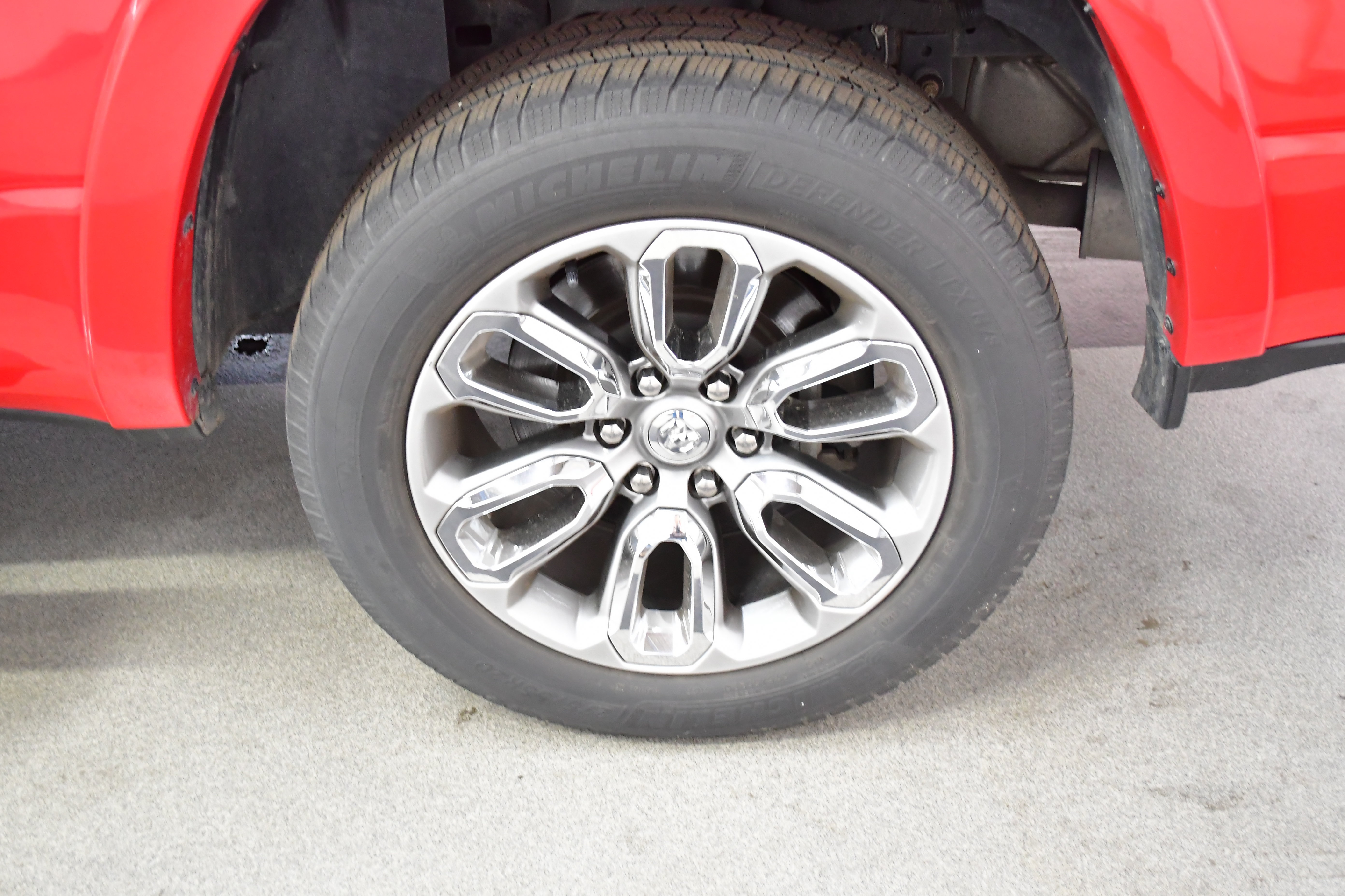 Used 2019 RAM 1500 Laramie w/ Sport Appearance Package AWD/4WD image 35