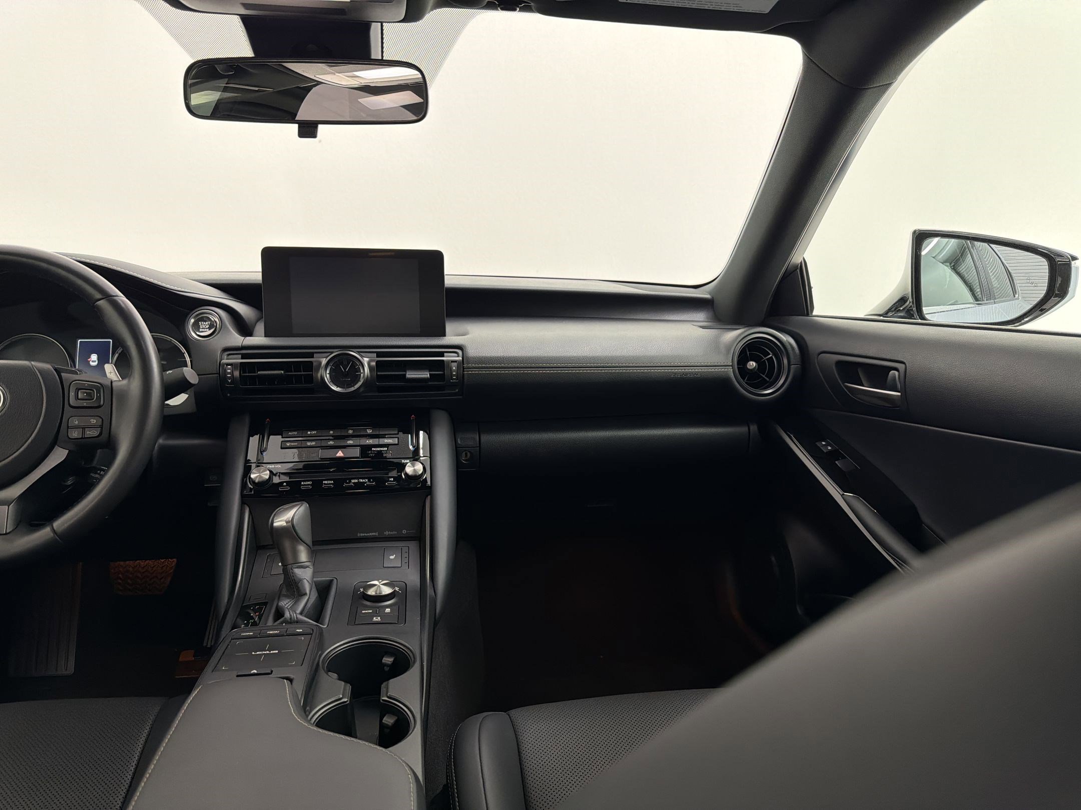 Certified 2025 Lexus IS 350 F Sport RWD image 30