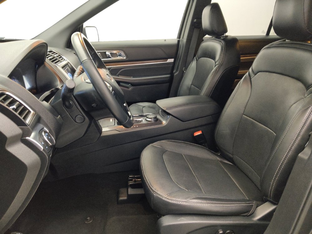 Used 2019 Ford Explorer Limited w/ Class III Trailer Tow Package AWD/4WD image 17