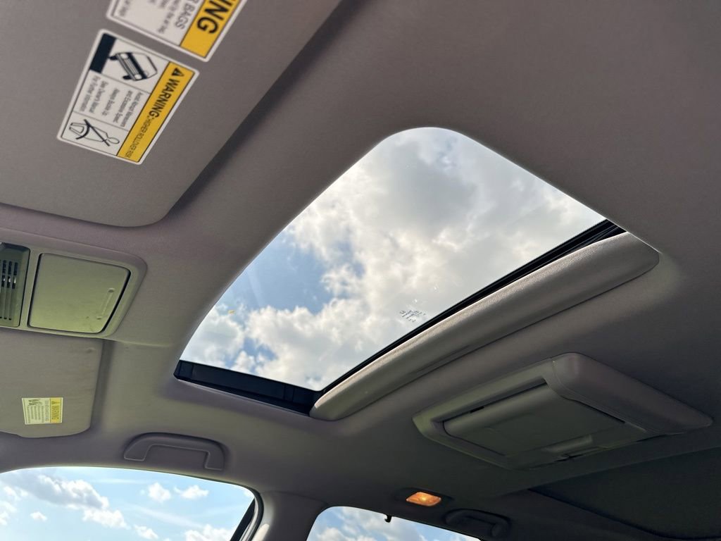 Used 2017 Honda Pilot Elite image 6