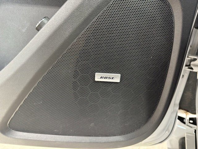 Used 2023 Chevrolet Traverse Premier image 9