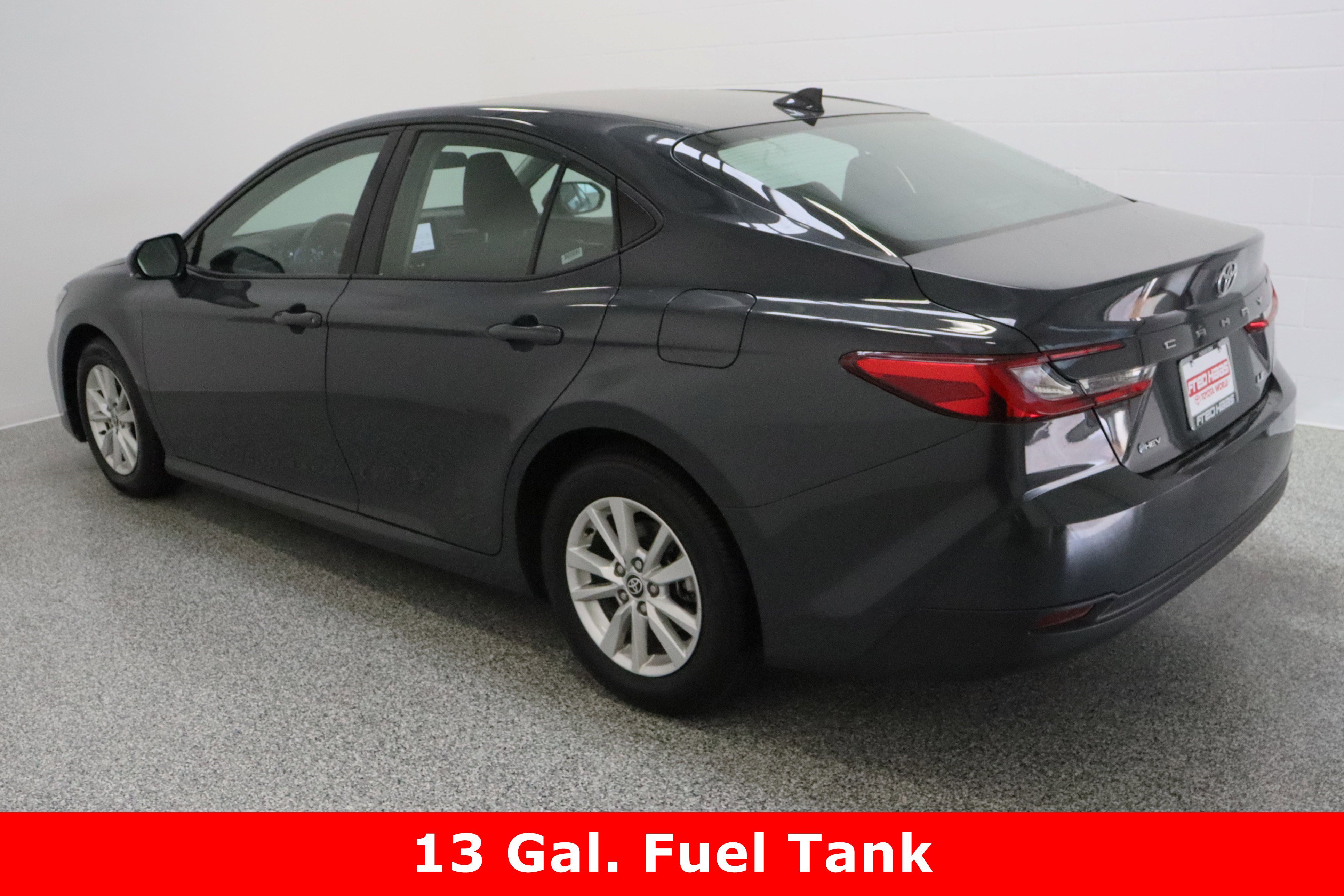Used 2025 Toyota Camry LE FWD image 9