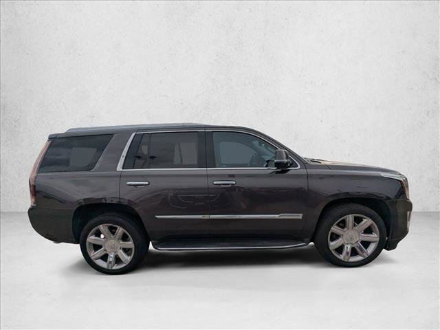 Used 2017 Cadillac Escalade Luxury image 4
