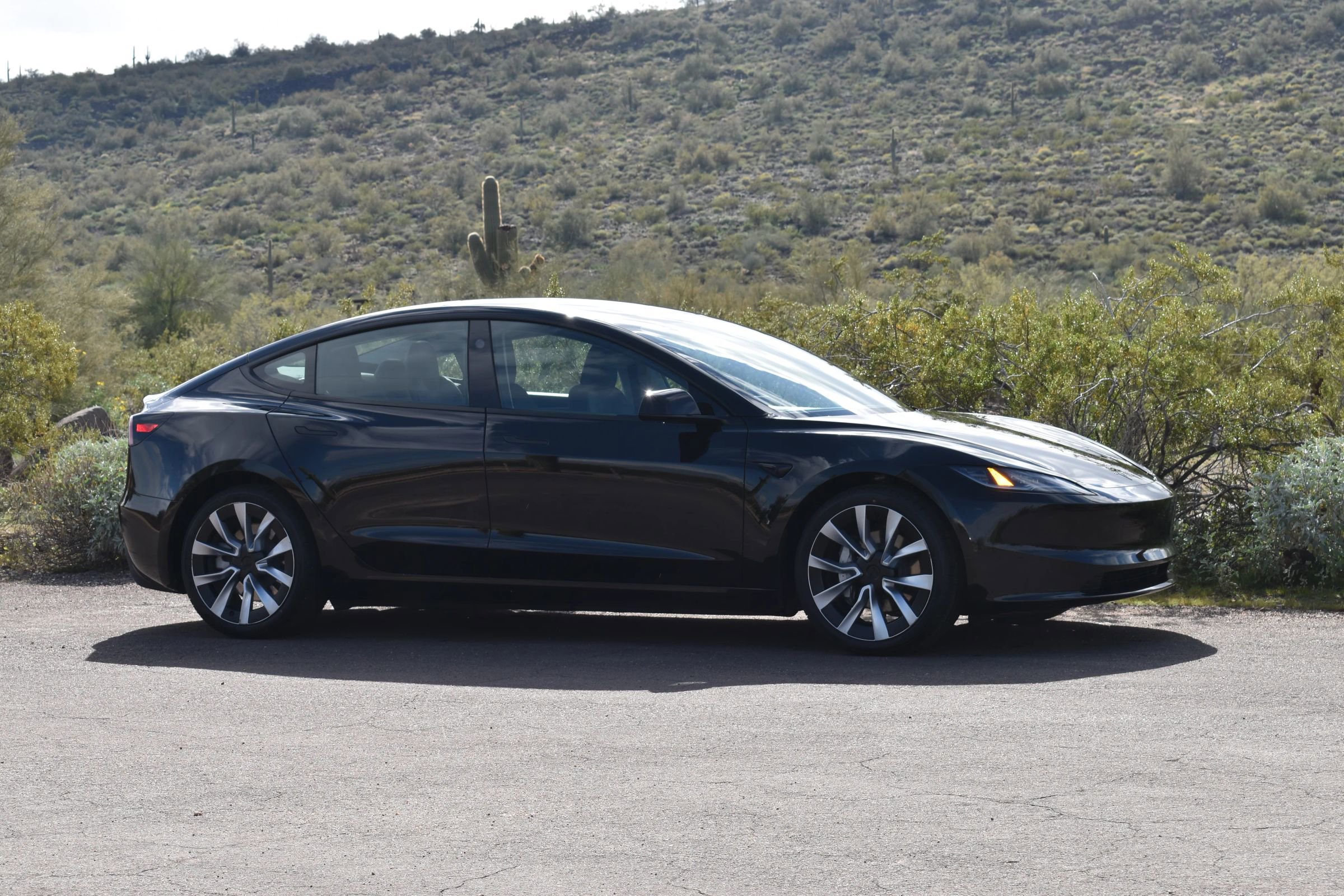 Used 2024 Tesla Model 3 Standard Range image 3