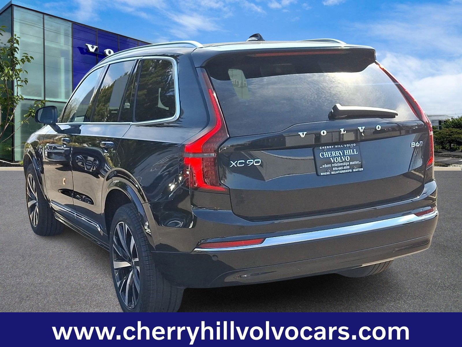 Certified 2025 Volvo XC90 B6 Core image 5