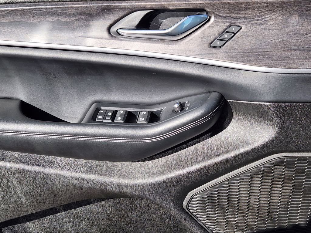 Used 2024 Jeep Grand Cherokee Limited image 13