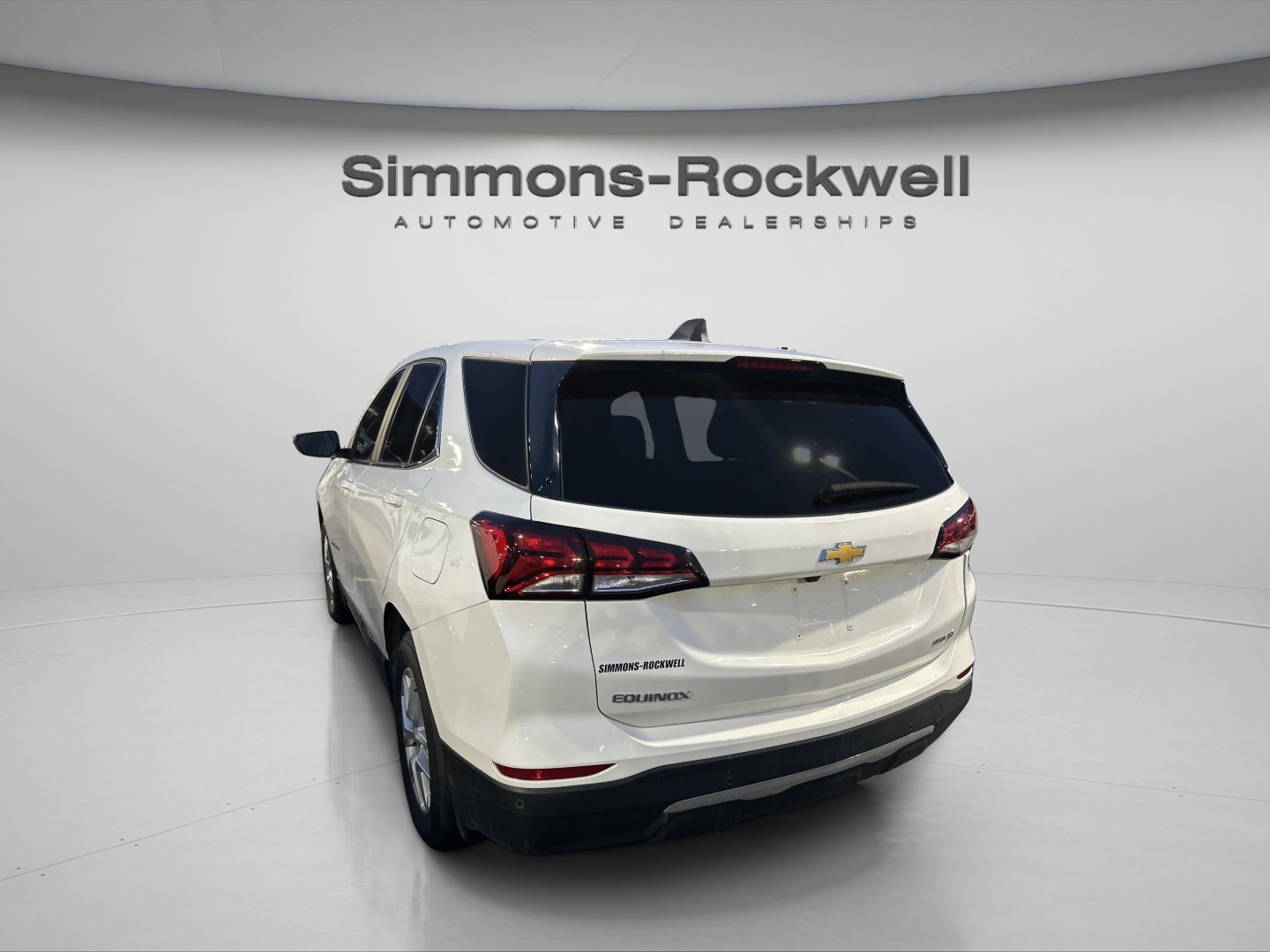 Used 2023 Chevrolet Equinox LT w/ LPO, Floor Liner Package image 6