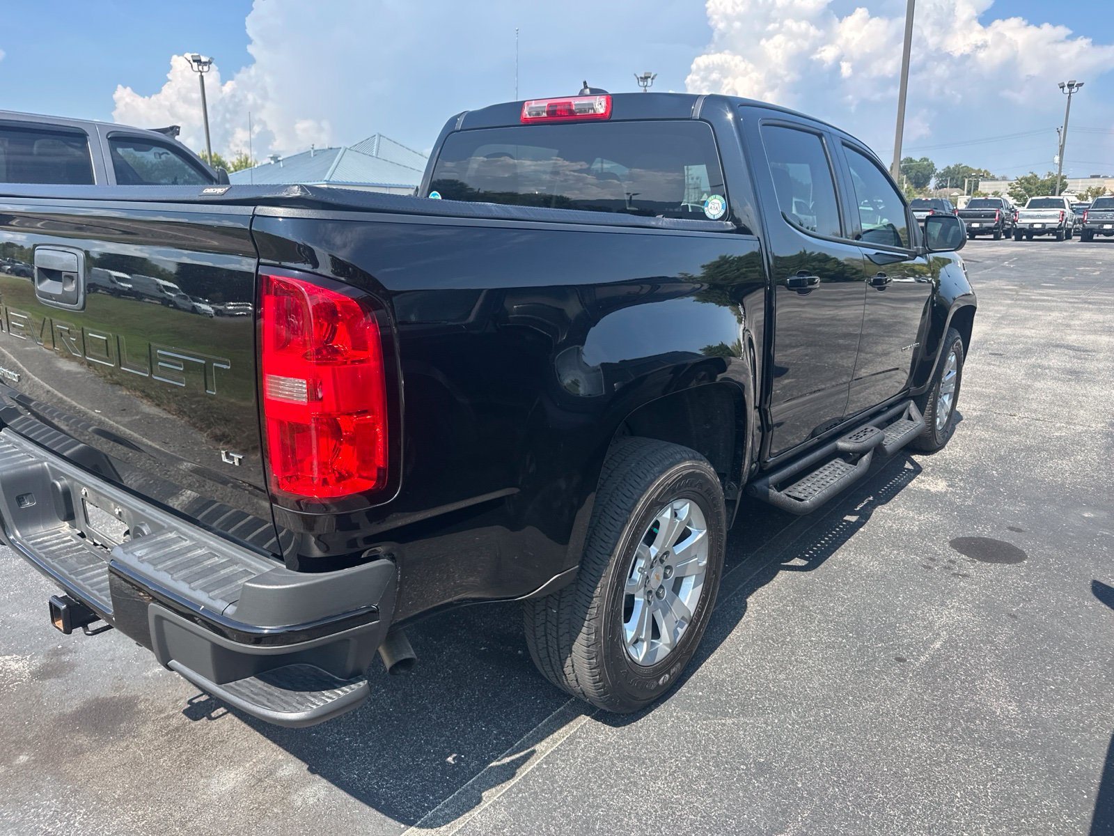 Used 2022 Chevrolet Colorado LT RWD image 4