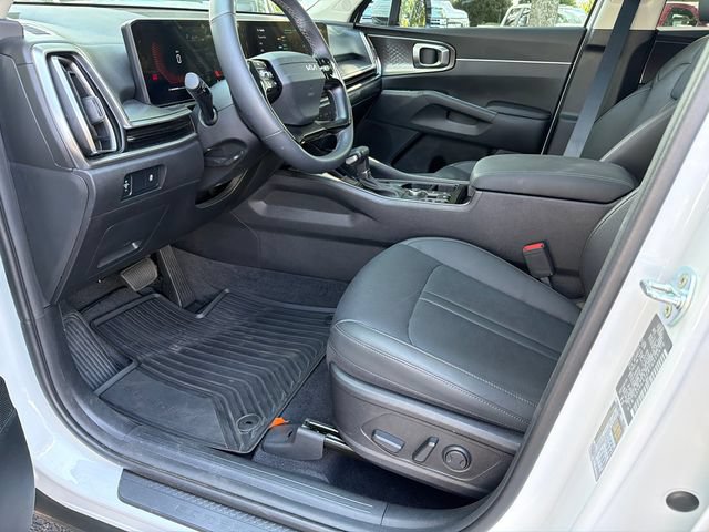 Used 2026 Kia Sorento S w/ S Panoramic Sunroof Package FWD image 9