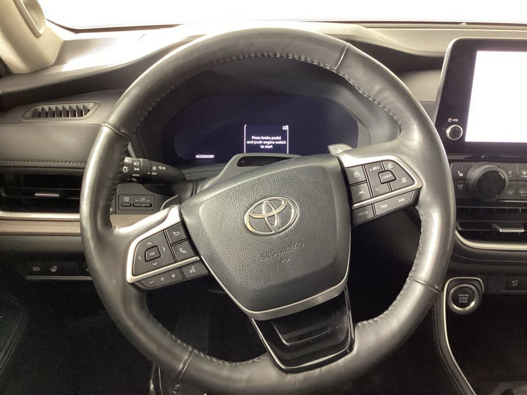 Used 2024 Toyota Grand Highlander AWD image 14