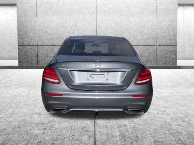 Used 2018 Mercedes-Benz E 300 image 4