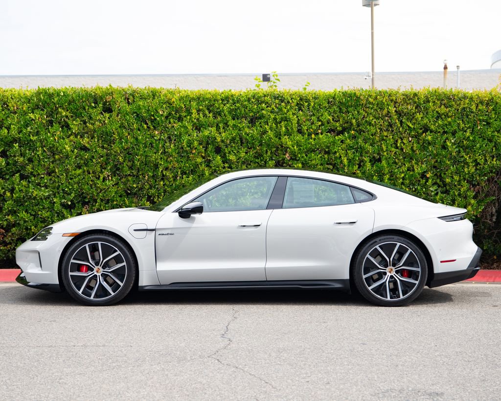 New 2026 Porsche Taycan 4S AWD/4WD image 2