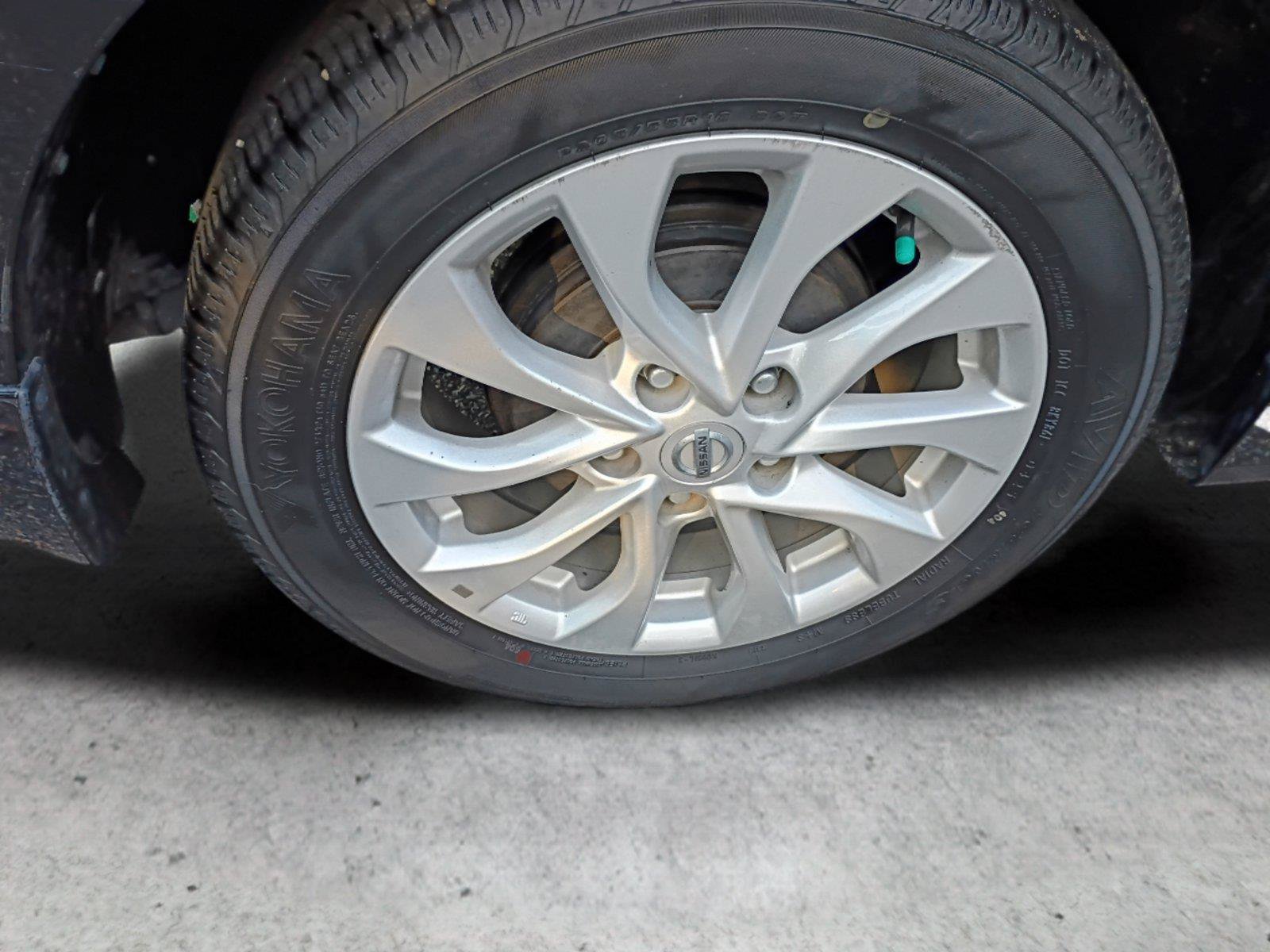 Used 2018 Nissan Sentra SV FWD image 17