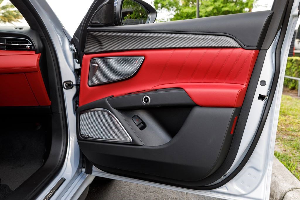 New 2026 Maserati Grecale Trofeo image 12