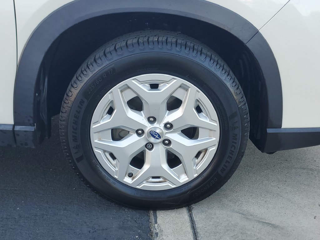 Used 2021 Subaru Forester AWD/4WD image 8