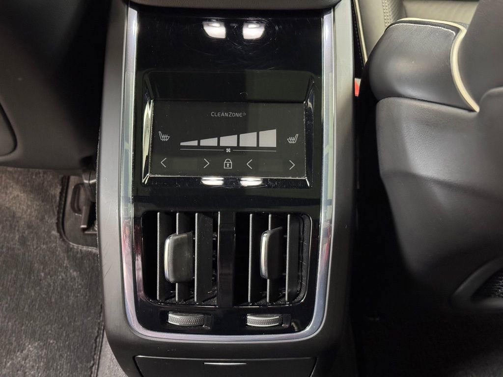 Used 2022 Volvo S90 B6 R-Design w/ Advanced Package image 19