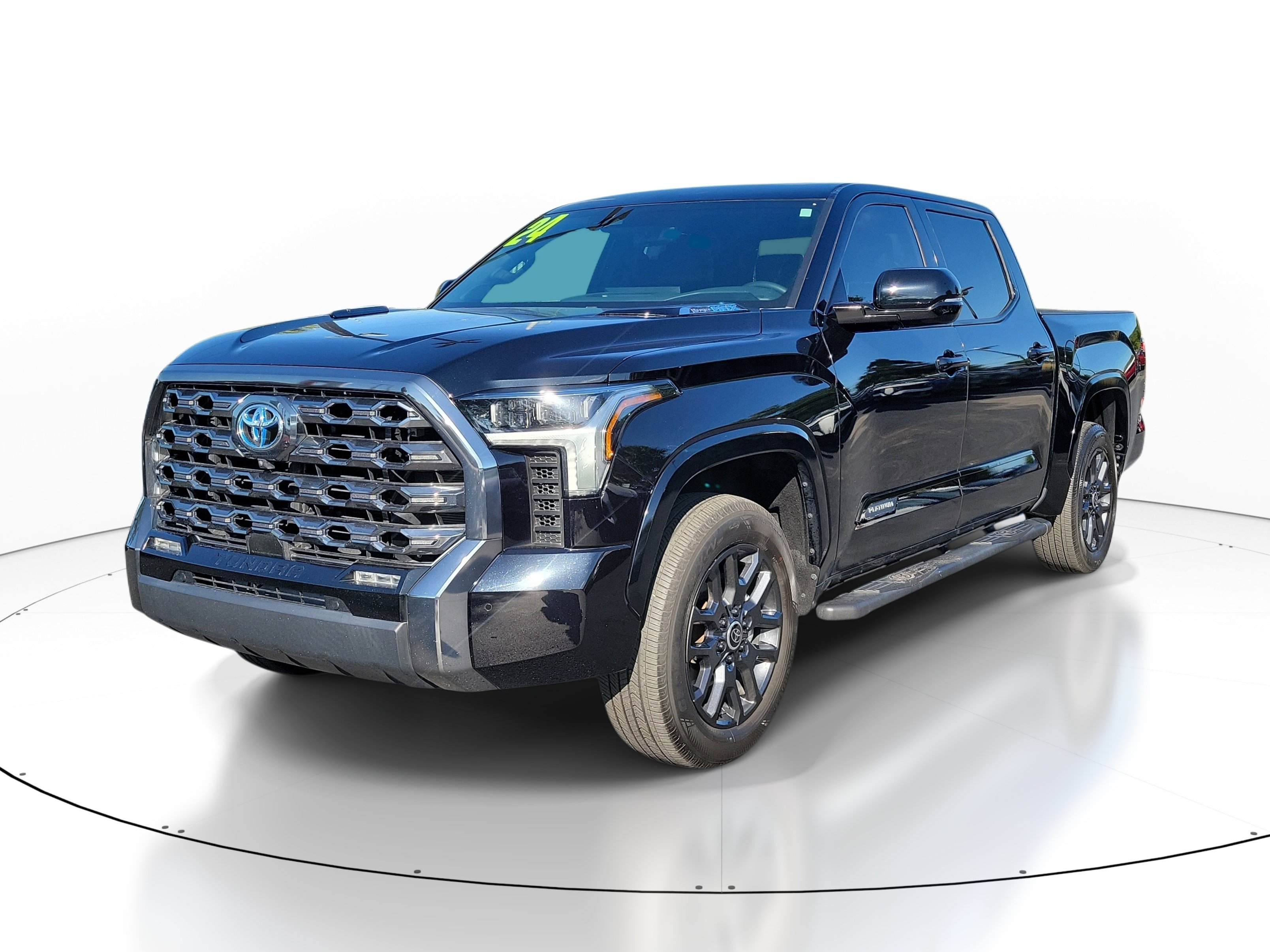 Used 2024 Toyota Tundra Platinum AWD/4WD image 3