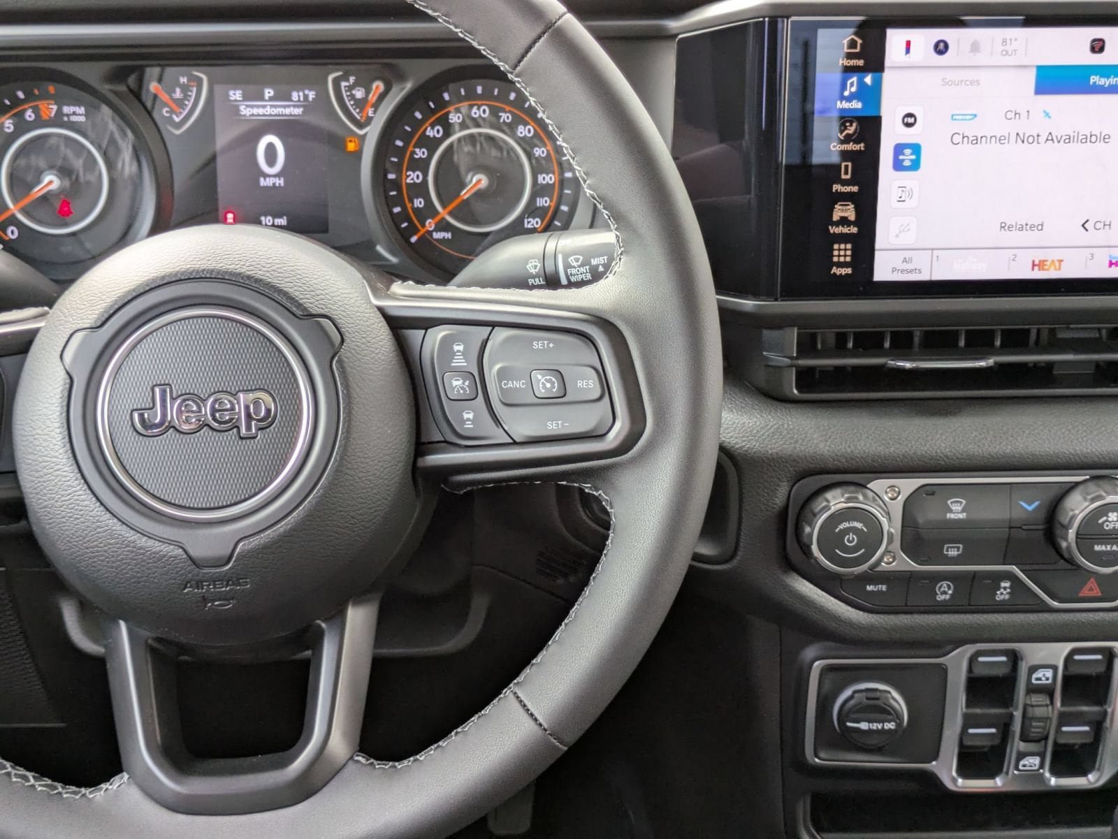 New 2025 Jeep Gladiator Sport AWD/4WD image 18