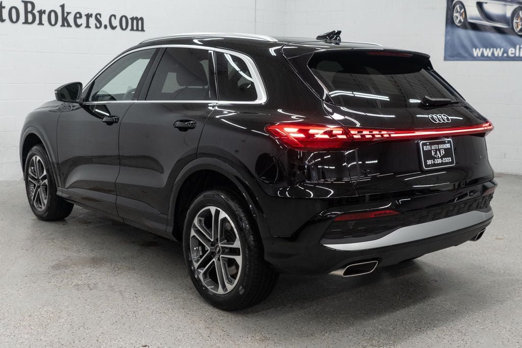 Used 2025 Audi Q5 Premium AWD/4WD image 6