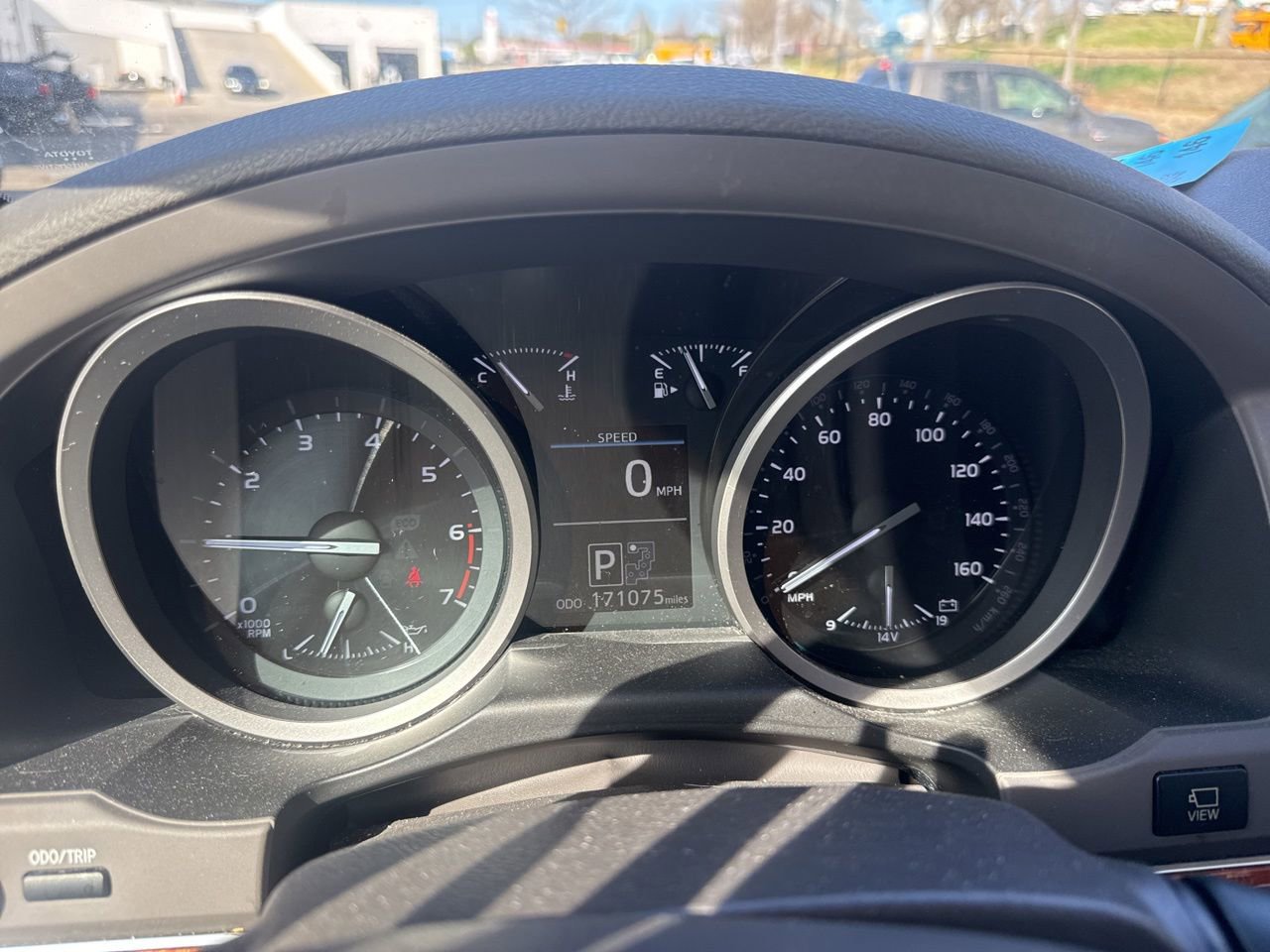 Used 2014 Toyota Land Cruiser image 10