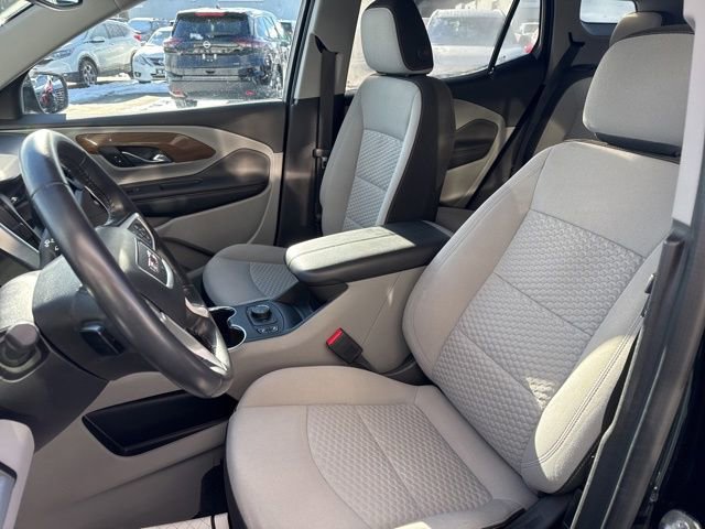 Used 2018 GMC Terrain SLE w/ Driver Convenience Package image 9
