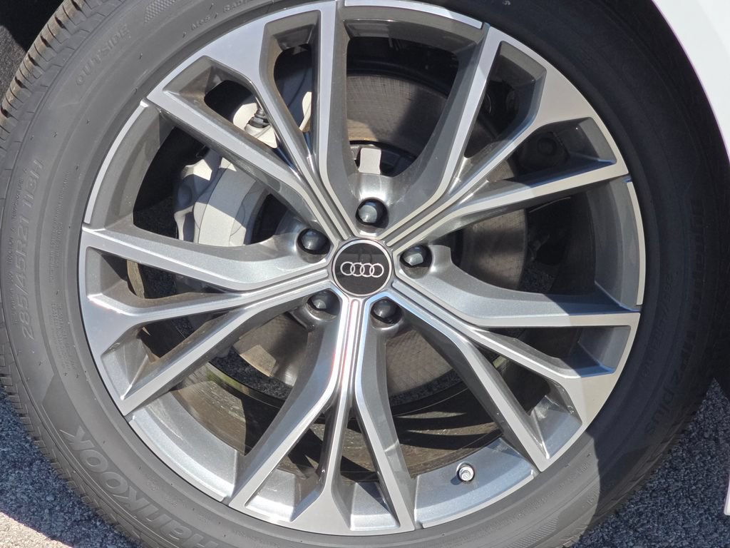 New 2026 Audi Q8 Prestige AWD/4WD image 3