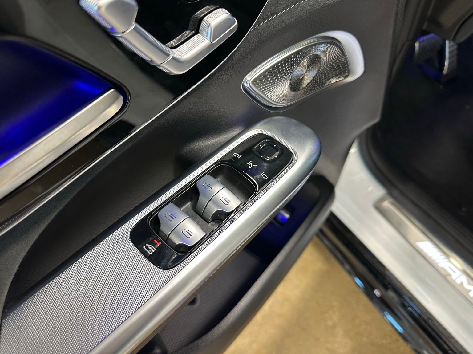 Used 2024 Mercedes-Benz EQE AMG 4MATIC SUV image 14