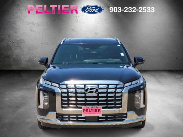 Used 2024 Hyundai Palisade Calligraphy FWD image 2