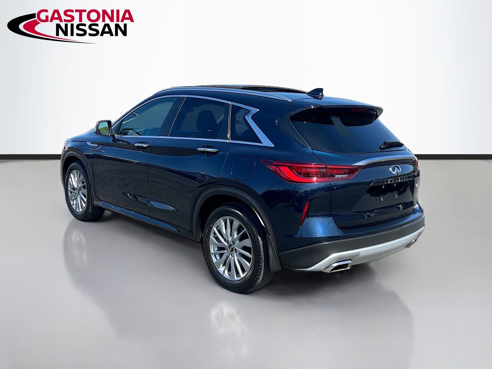 Used 2023 INFINITI QX50 Luxe image 6