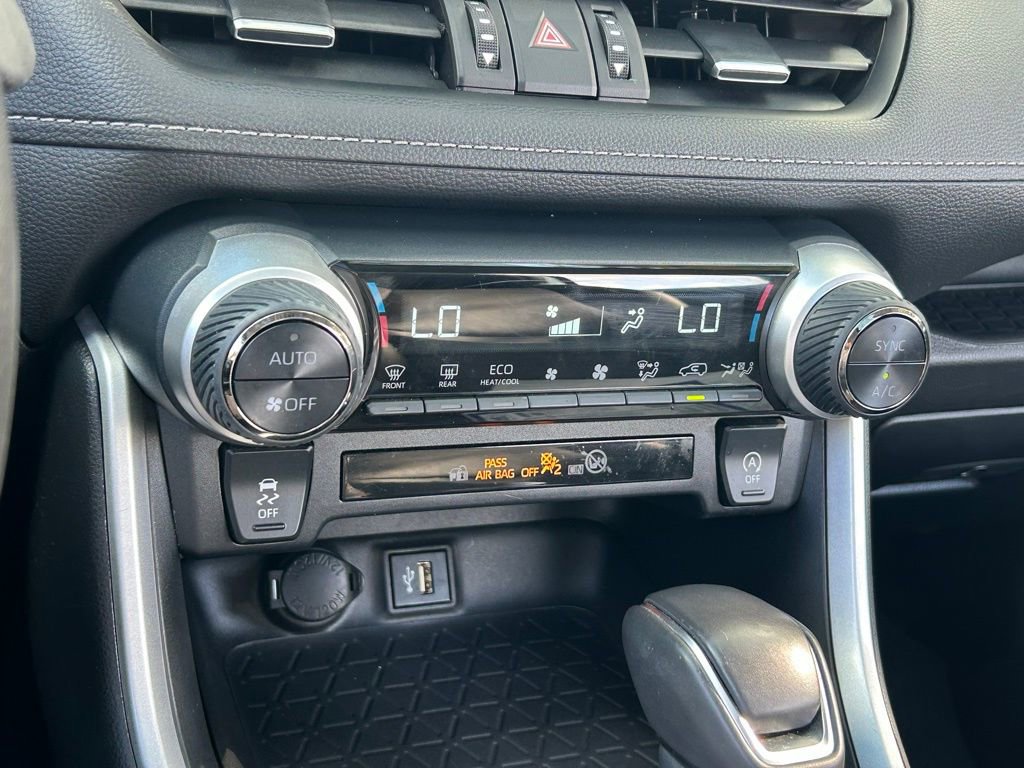 Used 2023 Toyota RAV4 XLE Premium image 52