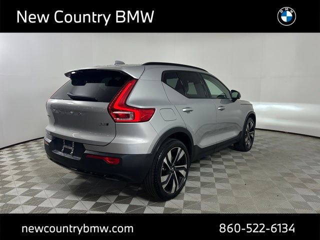 Used 2023 Volvo XC40 B5 Plus w/ Protection Package Premier AWD/4WD image 7