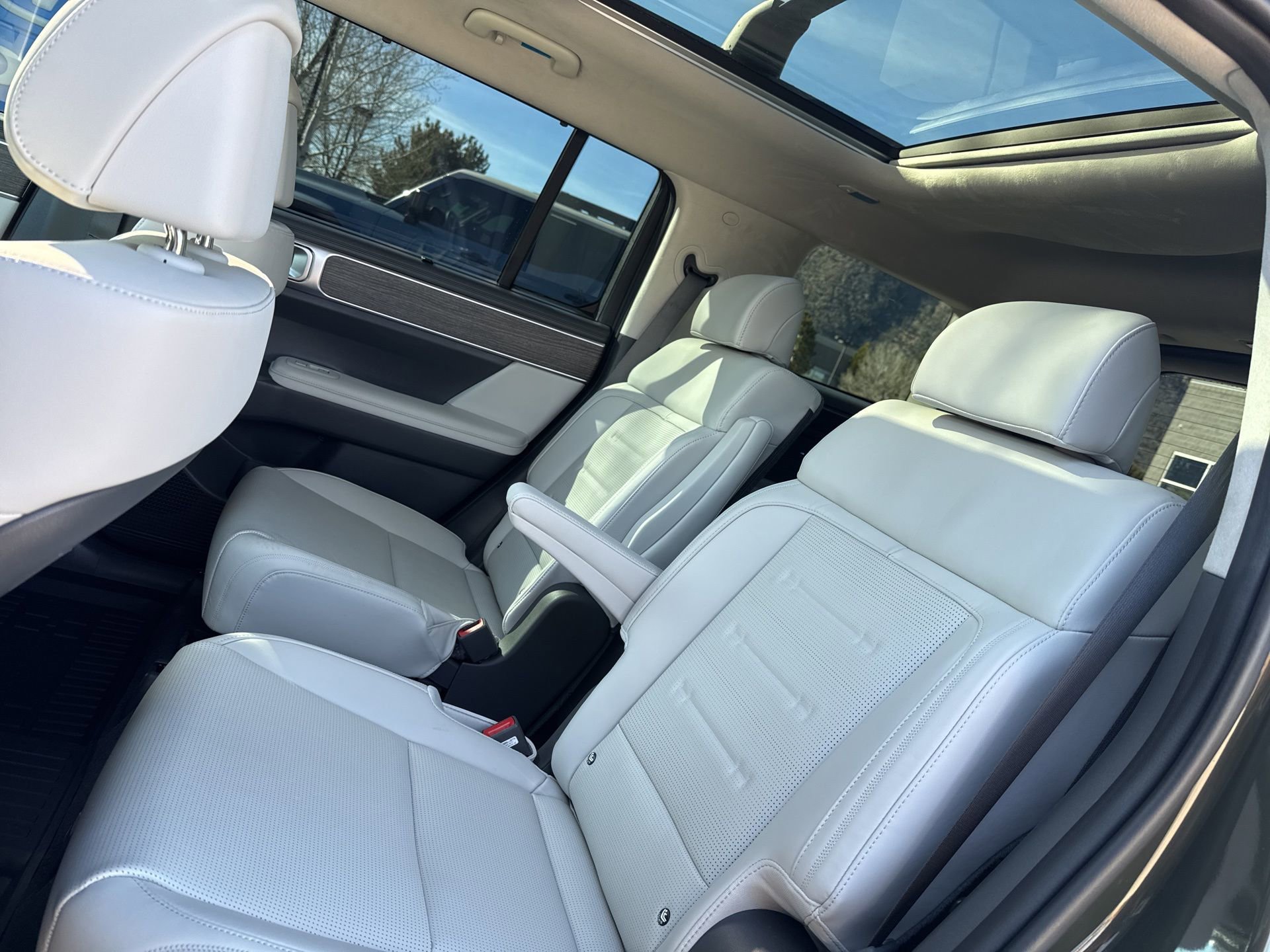 Used 2025 Hyundai Santa Fe Calligraphy image 27