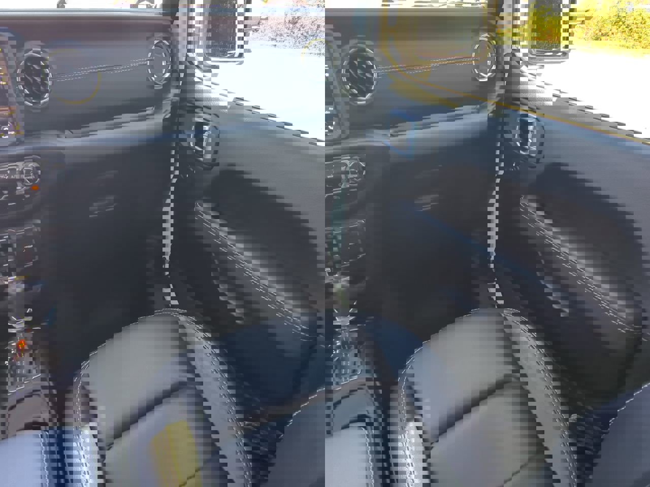 Certified 2021 Jeep Gladiator Overland w/ Popular Equipment Package image 15