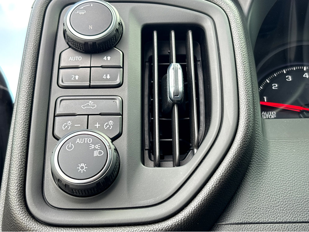 Used 2021 Chevrolet Silverado 1500 Custom Trail Boss w/ Midnight Edition AWD/4WD image 11