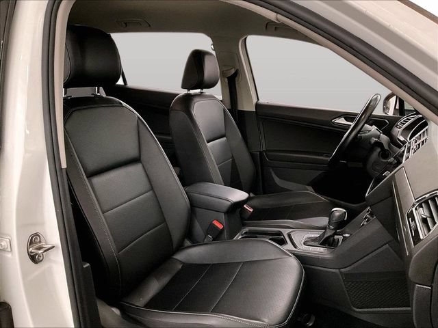 Used 2018 Volkswagen Tiguan SEL FWD image 7