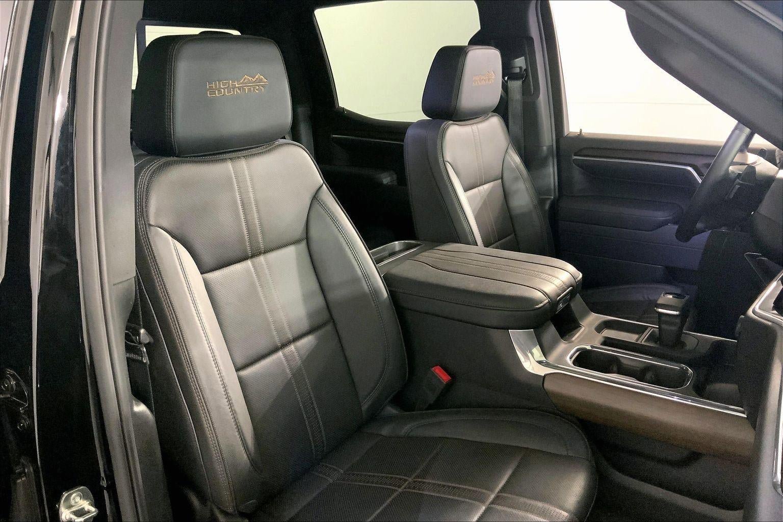 Used 2025 Chevrolet Silverado 1500 High Country w/ High Country Premium Package AWD/4WD image 7