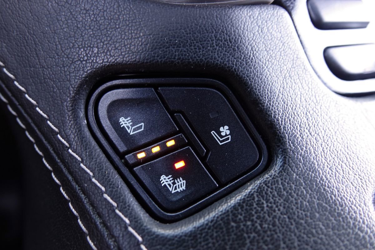 Used 2018 GMC Yukon SLT w/ Open Road Package image 9