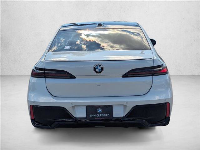 Certified 2025 BMW 740i w/ Premium Package image 7