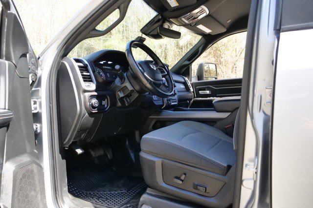 Used 2024 RAM 4500 SLT w/ Quick Order Package 2YG SLT image 22