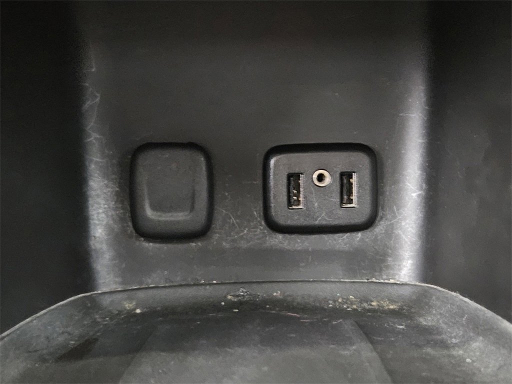 Used 2017 GMC Acadia Denali w/ Technology Package image 23